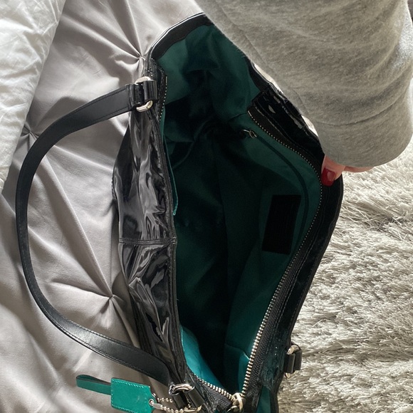 Beautiful Patent Leather bag. Only used twice for weddings. Gorgeous! - Picture 2 of 4